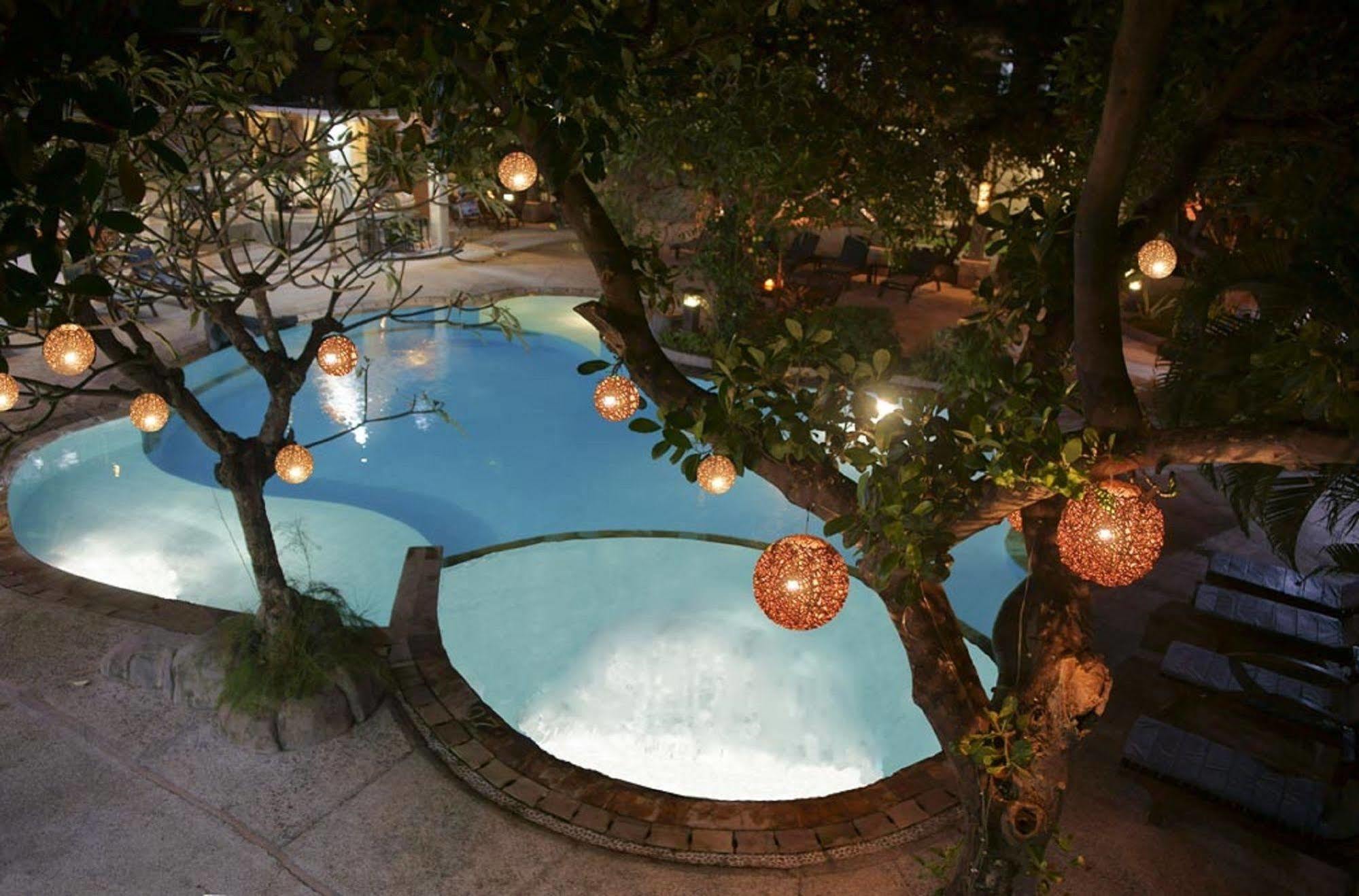 Oyo 2334 Melka Excelsior Hotel Singaraja Exterior foto